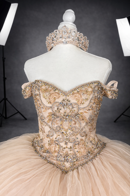 Champagne Elegance – Luxury Champagne Quinceañera Dress Rental