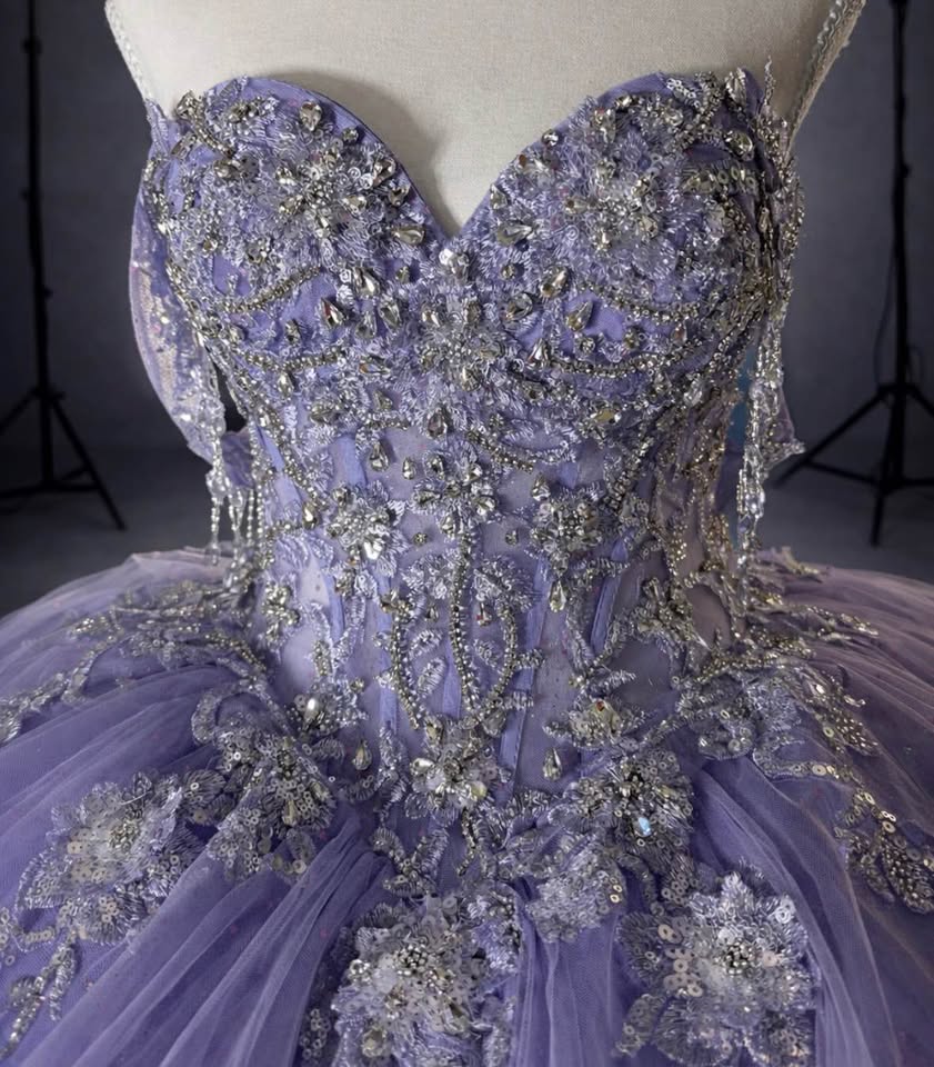 Lavender Princess – Luxury Lavender Quinceañera Dress Rental