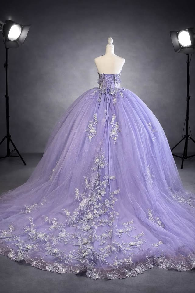 Lavender Princess – Luxury Lavender Quinceañera Dress Rental
