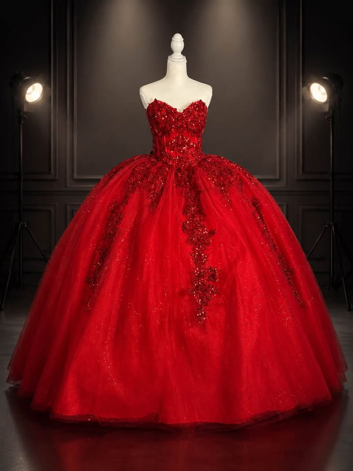 Scarlet Royale – Luxury Red Quinceañera Dress Rental