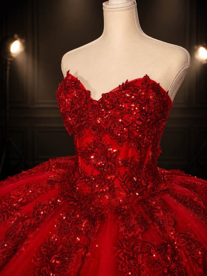 Scarlet Royale – Luxury Red Quinceañera Dress Rental